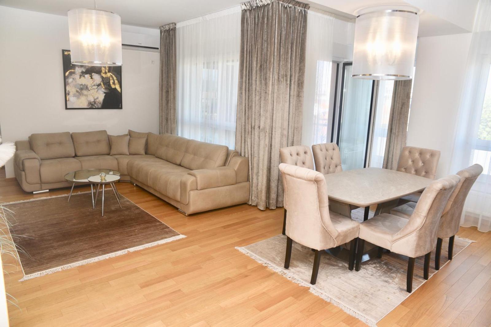 The Main Square Apartments Banja Luka Phòng bức ảnh